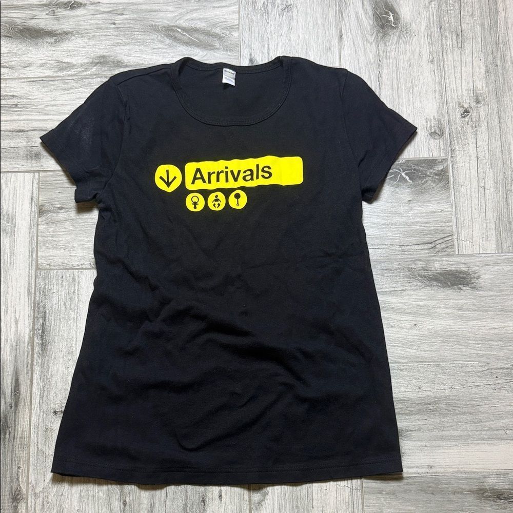 Black "Arrivals" Maternity Graphic Subway Tee with Yellow Print Size Medium
